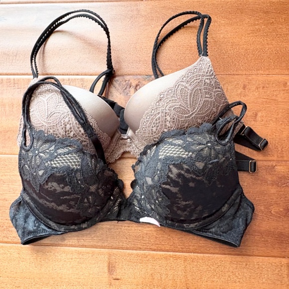 Victoria's‎ Secret Very Sexy Push-Up Pigeonnant & 1 other Bra Set 34B